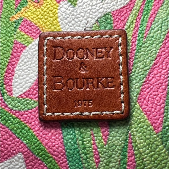 Vintage Dooney & Bourke Pink White Daffodil Floral Large Wristlet Wallet